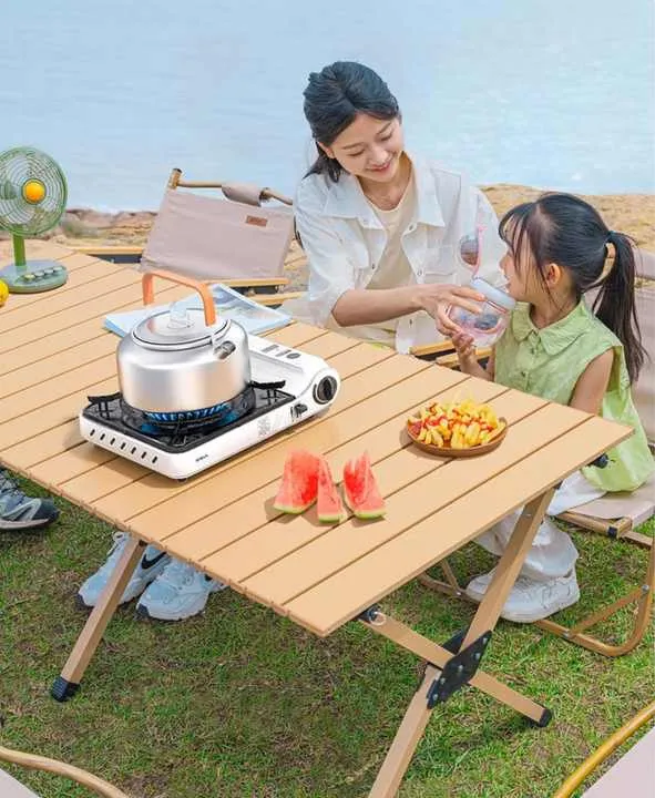 إكسسوارات أساسية لطاولات التخييم والمشي . Essential Accessories for Camping and Hiking Tables for