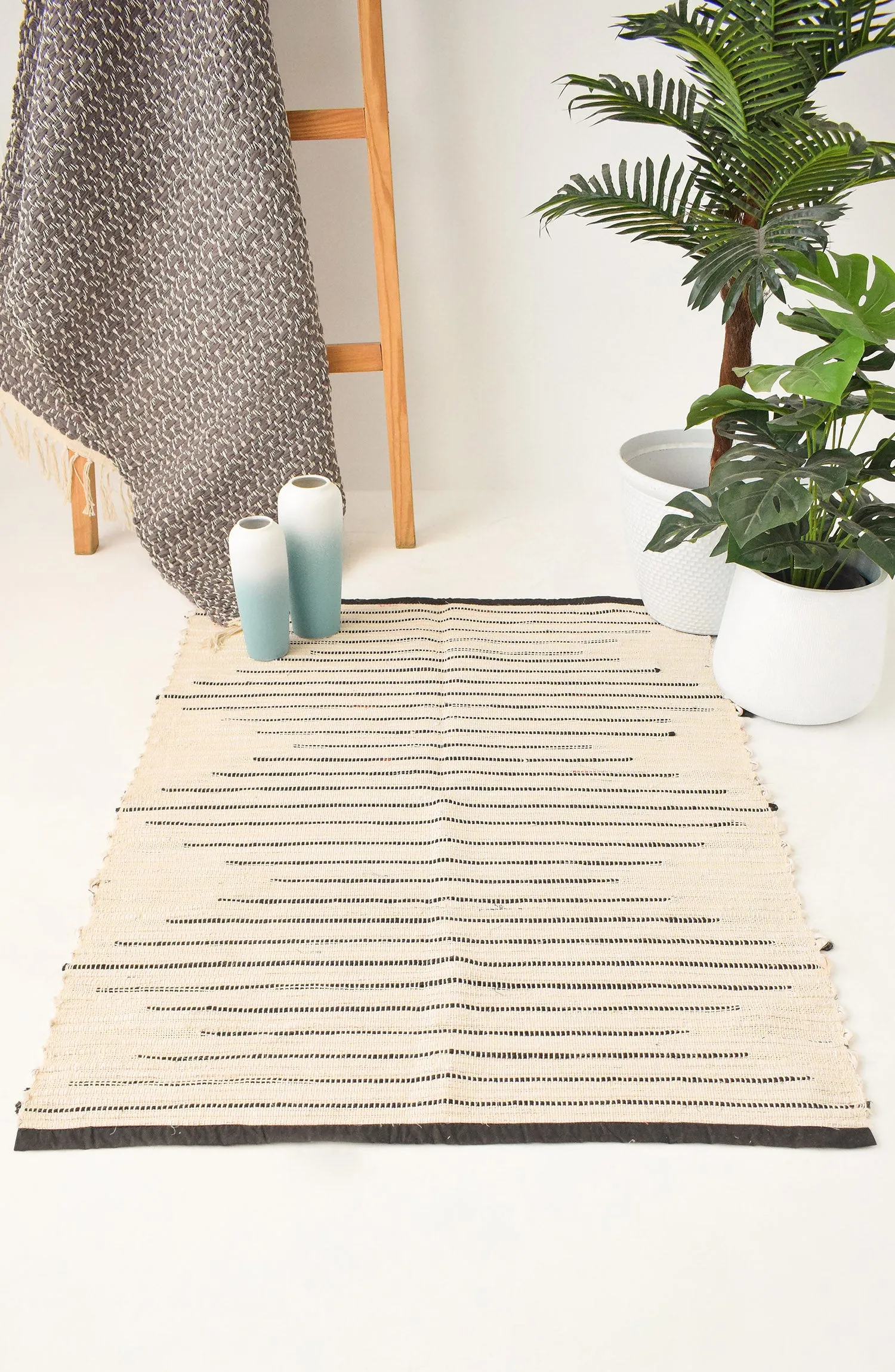Handmade Recycled Cotton RUG 4.25 ft x 3 ft (H-RUGS-22-019)