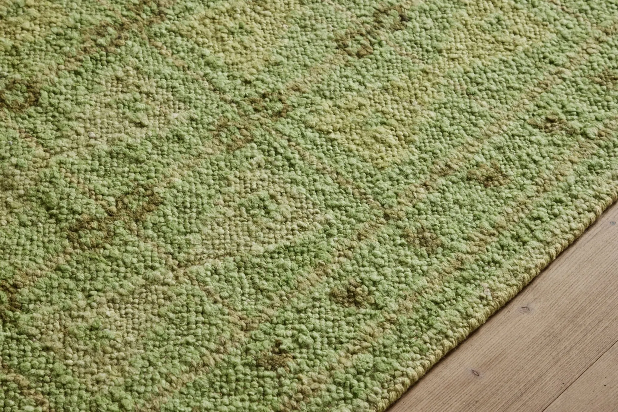 Light Green Rug, 9'9 x 11'11 -  In Stock