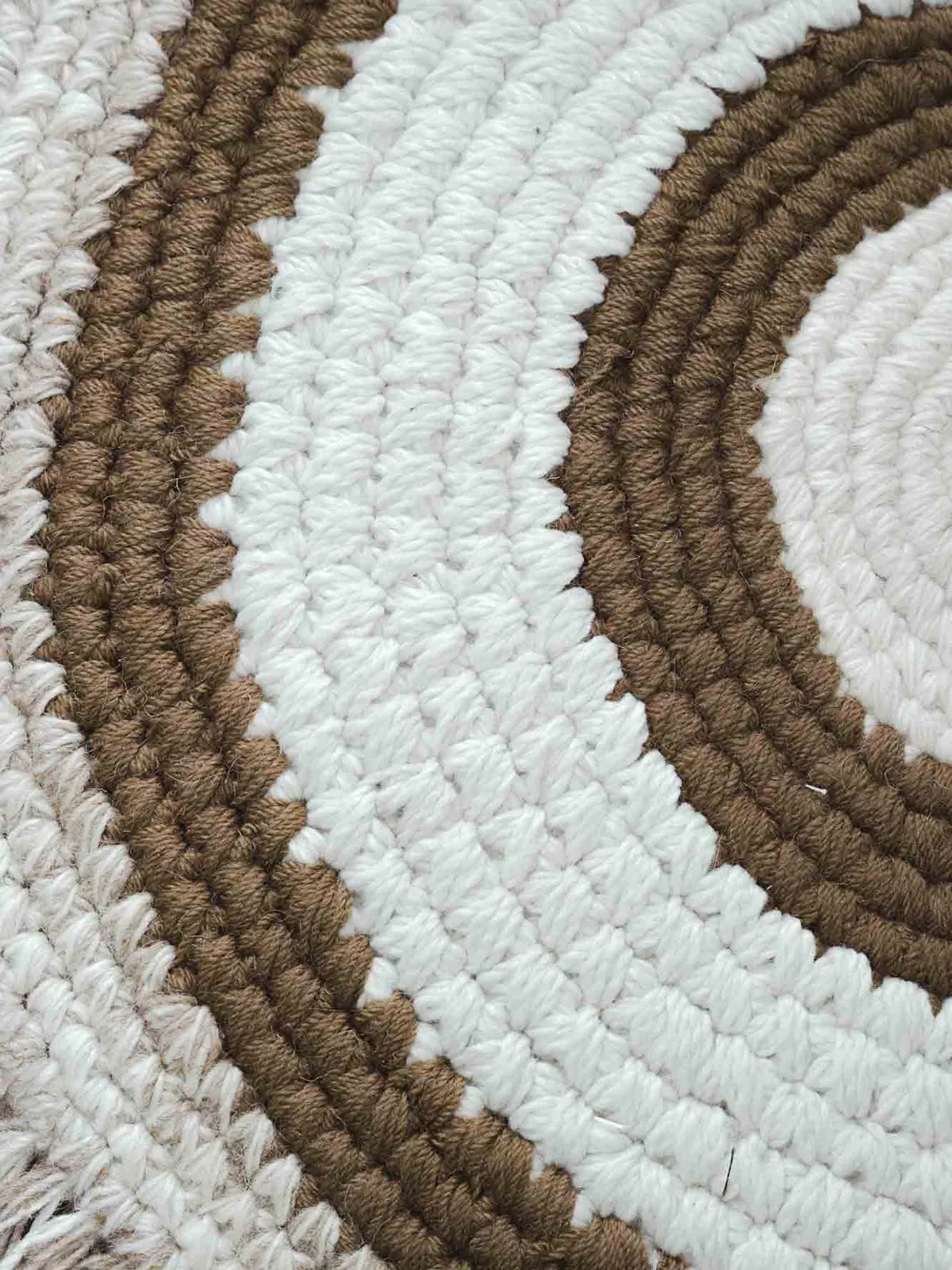Serene Tranquil Woolen Rugs