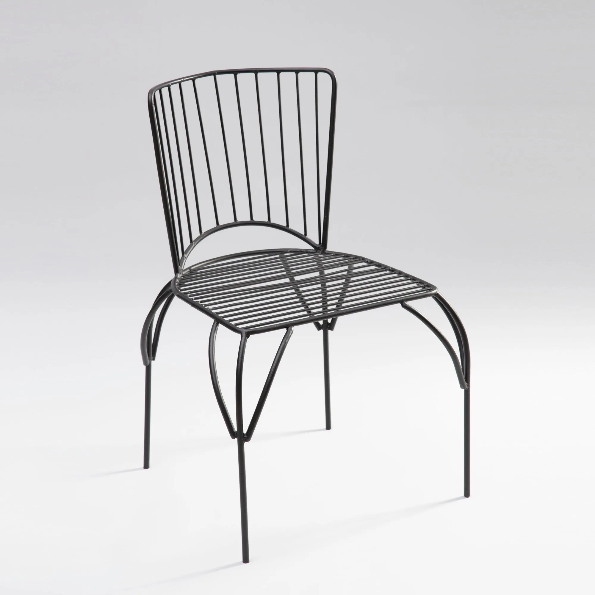 Spider-Base Wired Chair